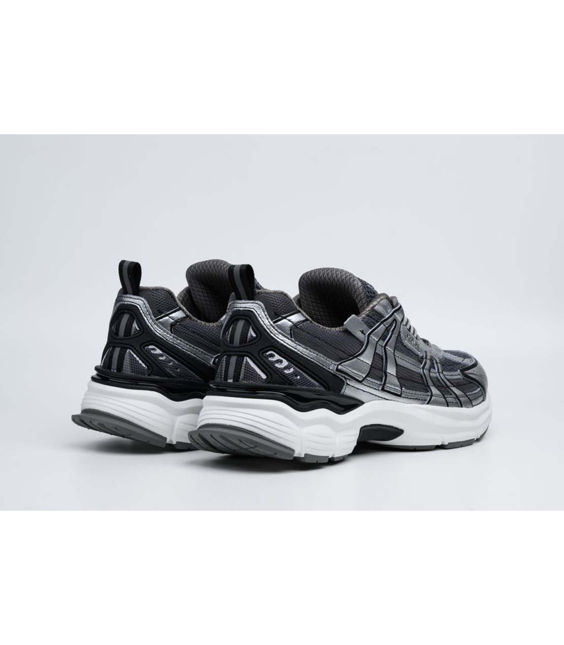 ハイテク＆レトロデザインスニーカー 詳細画像 シルバー 2